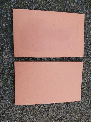 Picture of RED DREADNUAGHT PLAIN CLAY TILE NIBLESS
